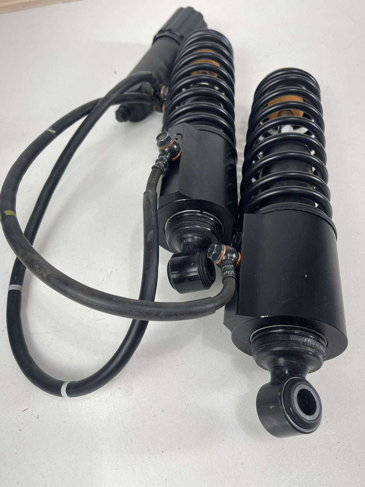 15-23 Harley-Davidson FLRT Free Wheeler Adjustable 13" Shocks 54000146