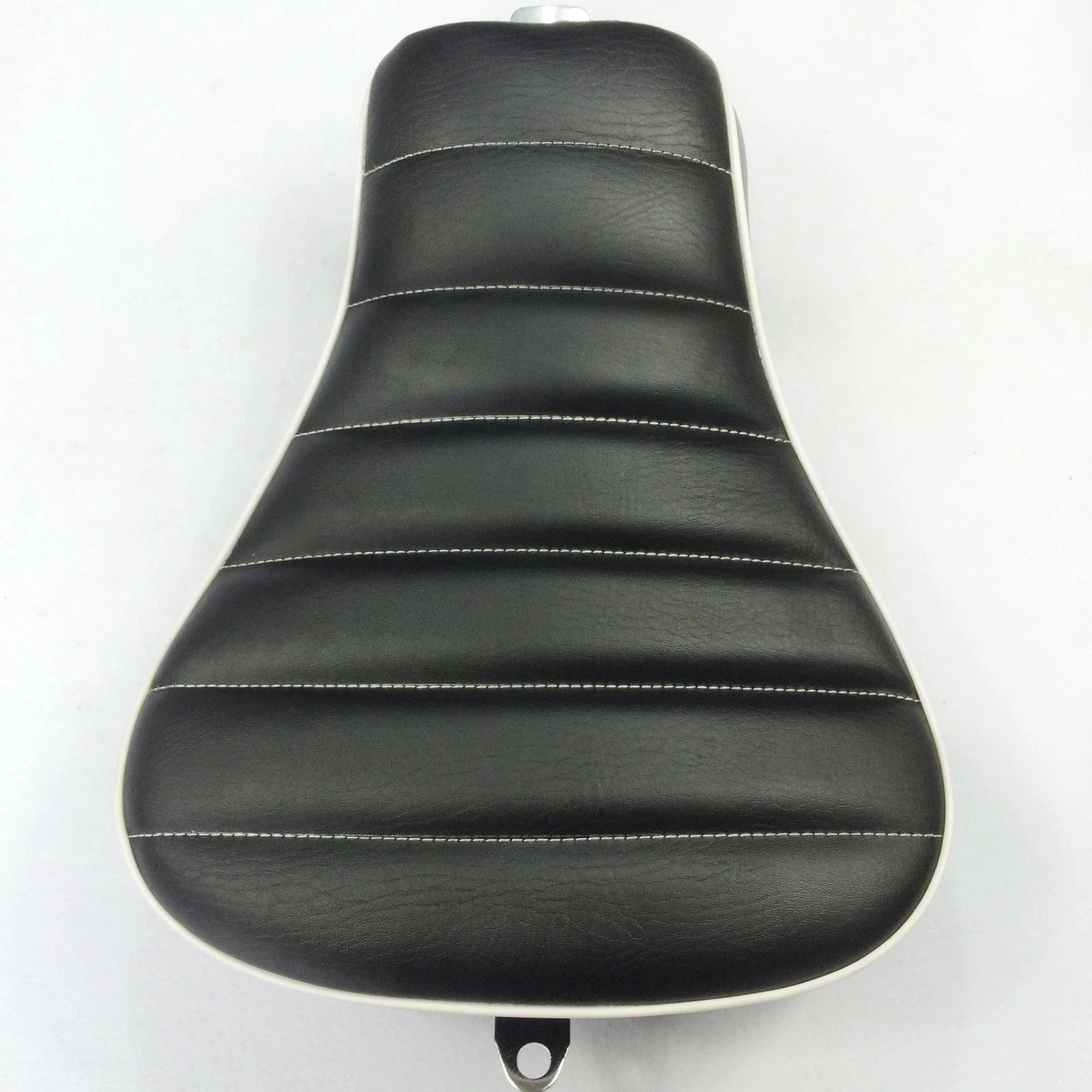 Custom Front Solo Driver Cross Stripe Seat for Harley XL1200X (2010–2015)
