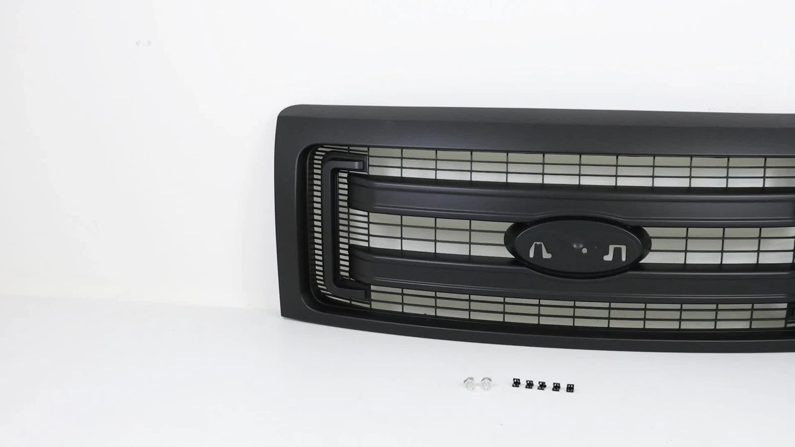 Front Bumper Upper Grille for Ford F-150 (2009-2014)