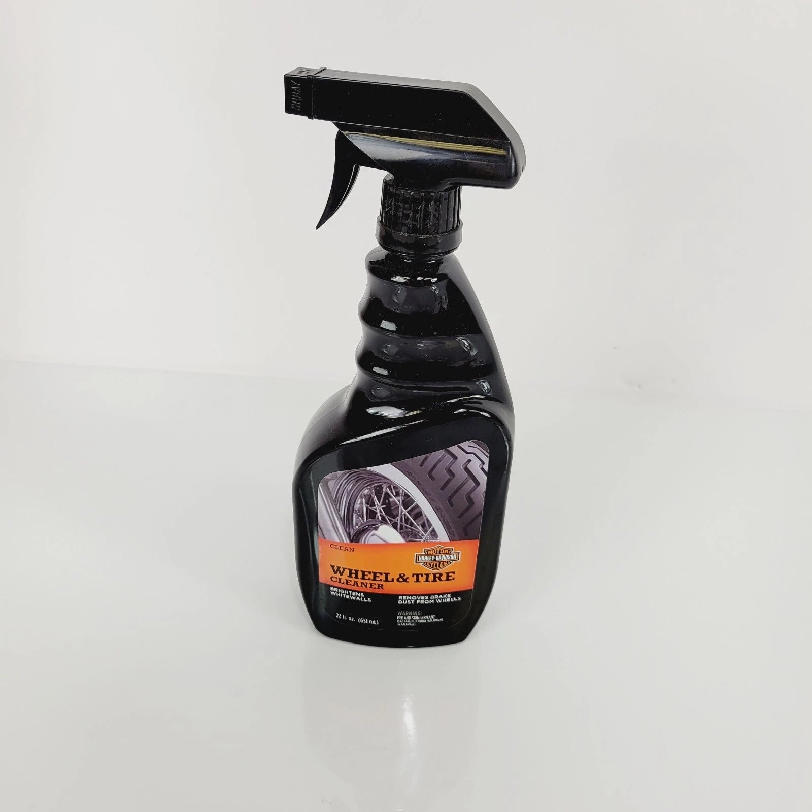 Wheel & Tire Cleaner for Harley-Davidson (93600121) 22 Fl. oz