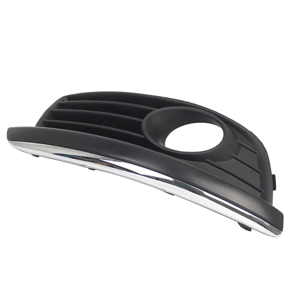 Right Front Bumper Fog Light Cover w/ Chrome Trim for VW Jetta (2006-2010)