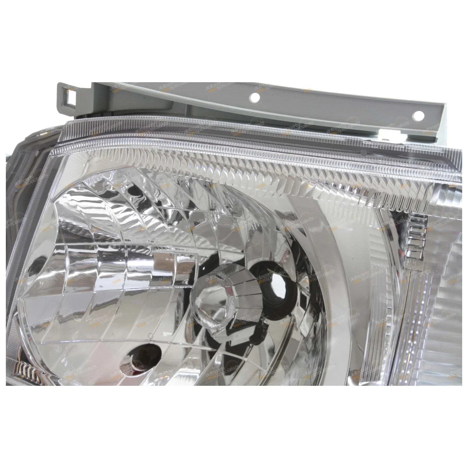 2 x Headlights LH+RH for Toyota Hiace Van LWB/Commuter (2005–2010)