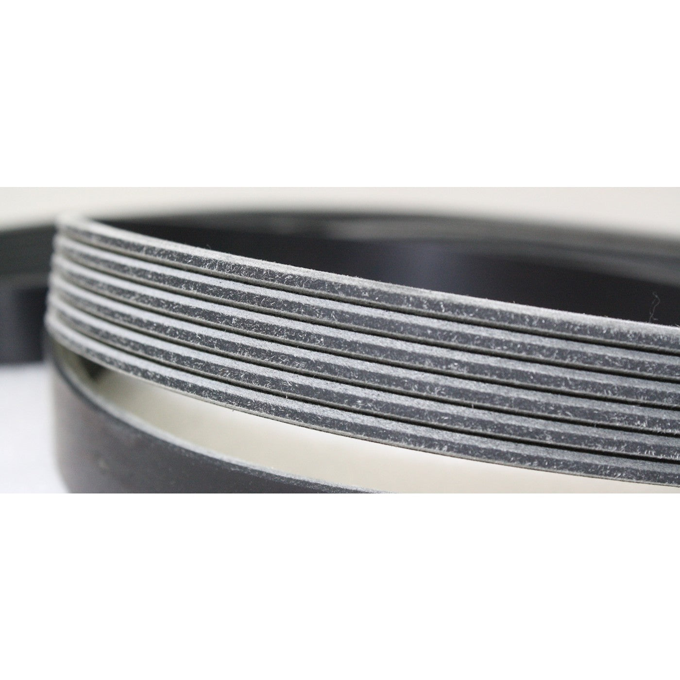 Drive Belt for Chevy, Ford, GMC, Mercedes, C Class, Ranger, Explorer, Camaro