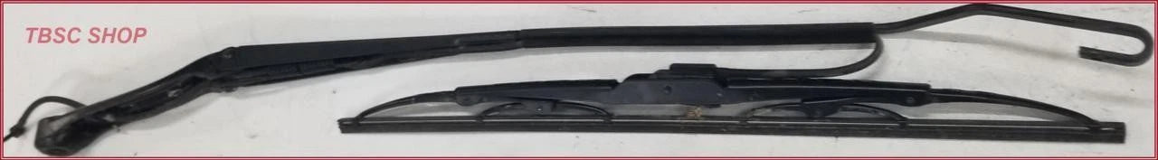 Set of 2 Windshield Wiper Arms for Jaguar XJ8 VDP (2004–2009)