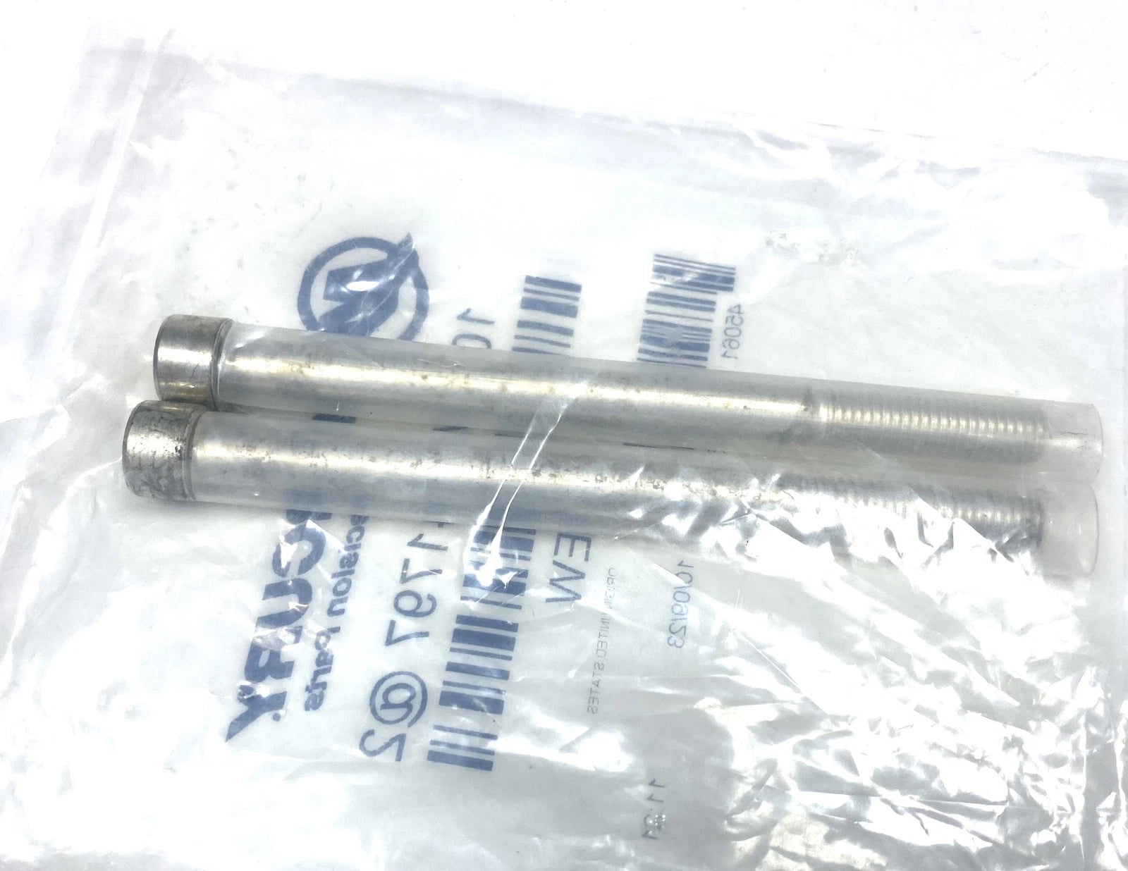 2X Cylinder Head Screws for Mercury (10-8M0041797)