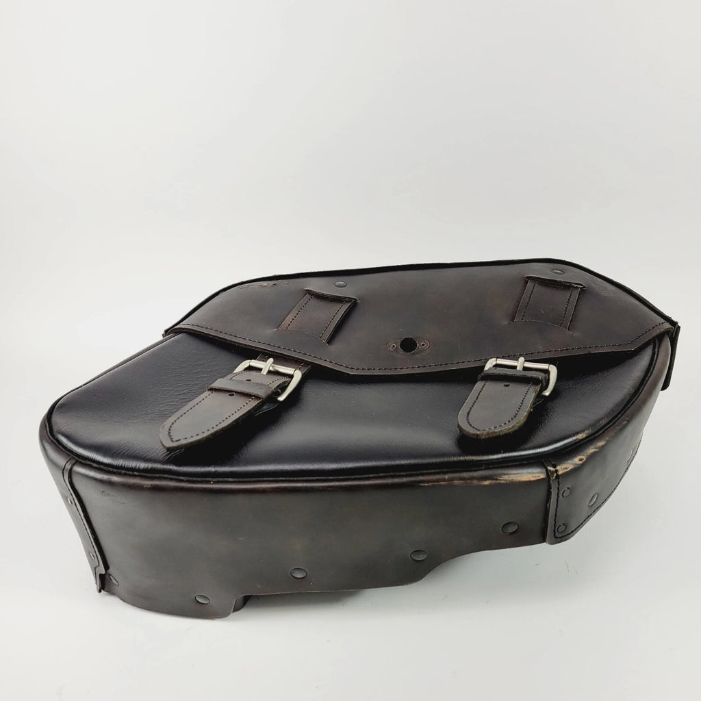 Right Side Skull Leather Saddlebag for Harley Dyna (2002–2017)
