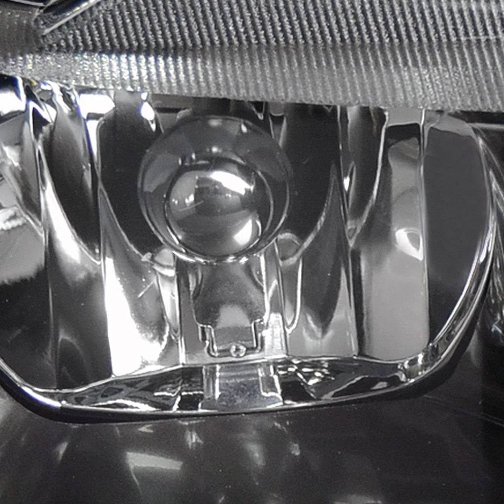 OE Style Front Headlight Lamp Left for Jeep Grand Cherokee WJ (1999–2004) CH2502121