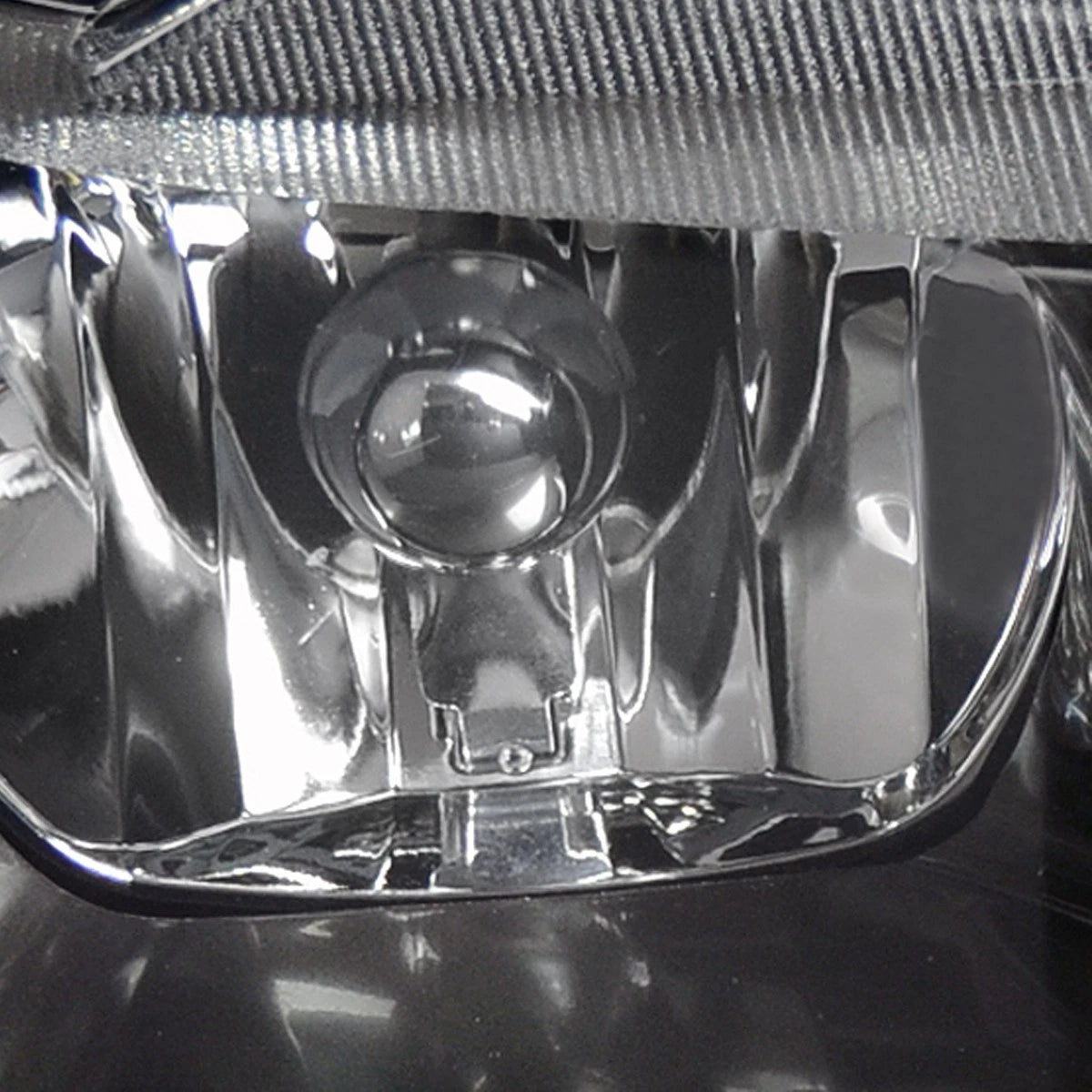 OE Style Front Headlight Lamp Left for Jeep Grand Cherokee WJ (1999–2004) CH2502121