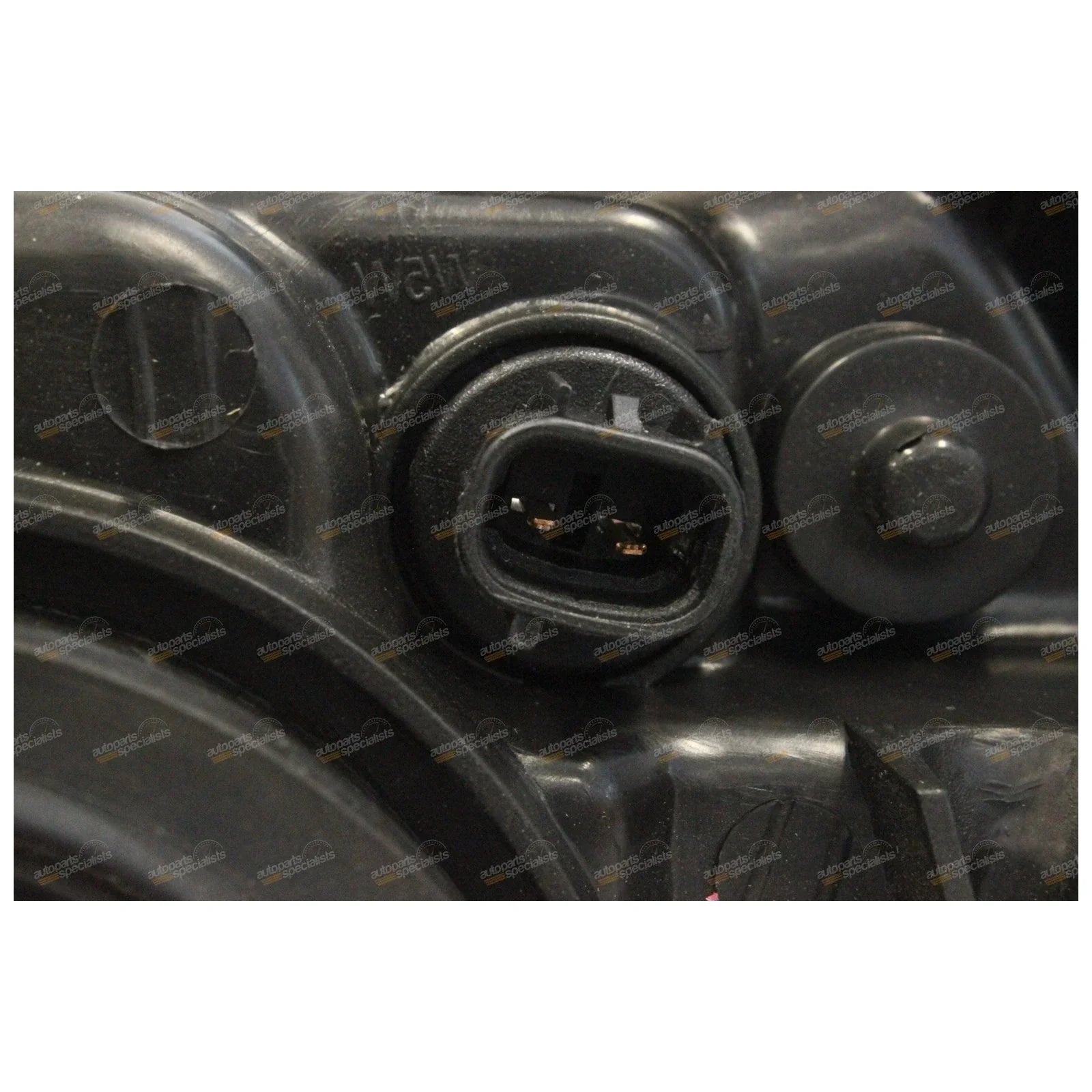 RH Headlight w/ Clear Blinker for Mitsubishi Triton ML GL GLX Ute (2006-2009)