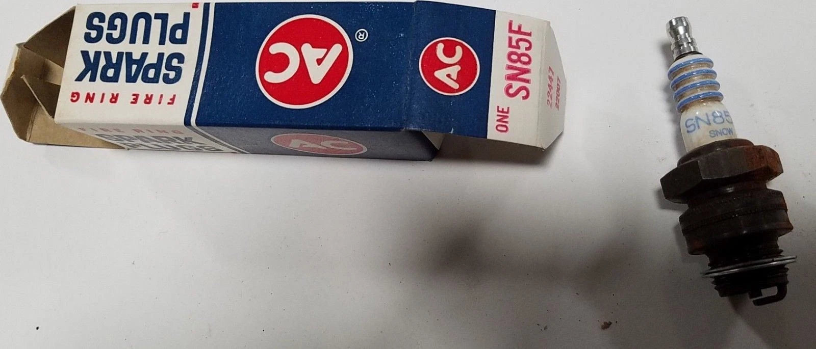 Spark Plug for Vintage Snowmobile (Hirth, Jlo, Kohler, Rotax, Sachs)
