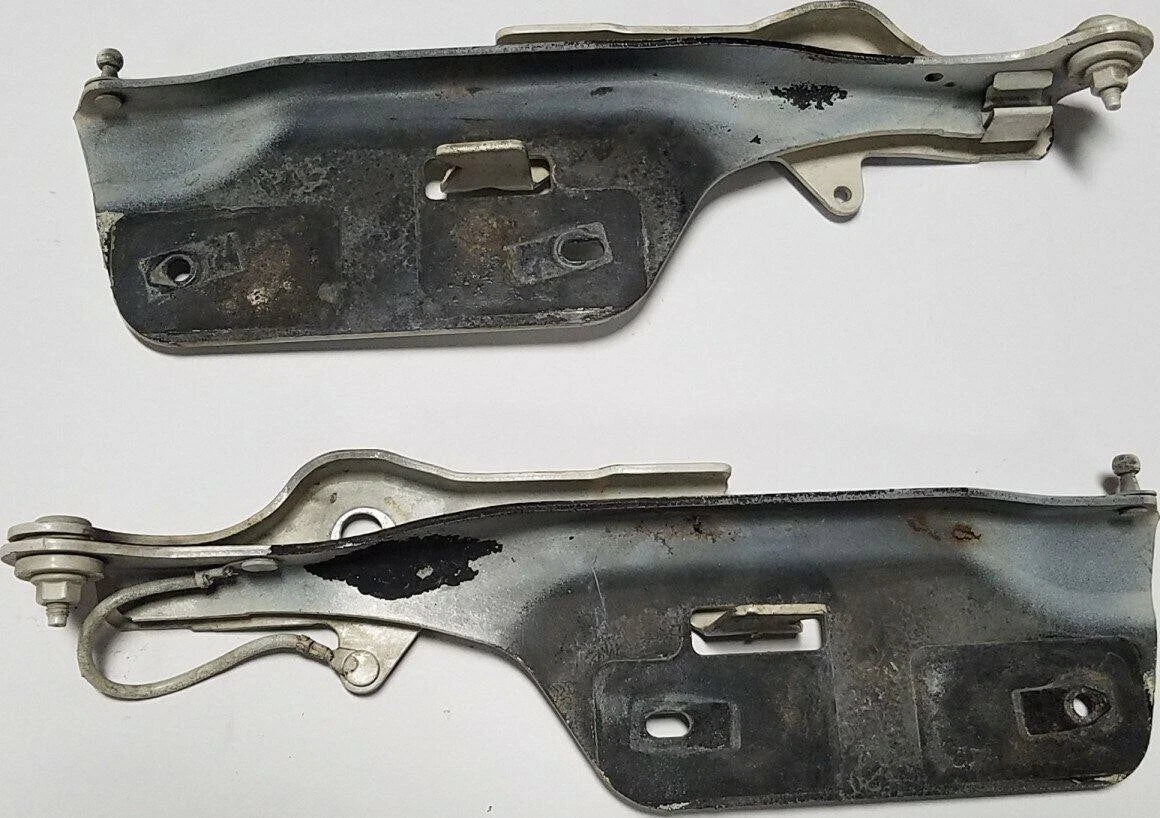 Hood Hinge Set for Lincoln LS (2003–2006)