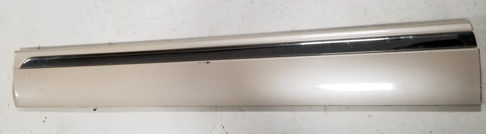 Left Front Door Trim Molding for Lincoln Continental (1998–2002) OEM Ivory