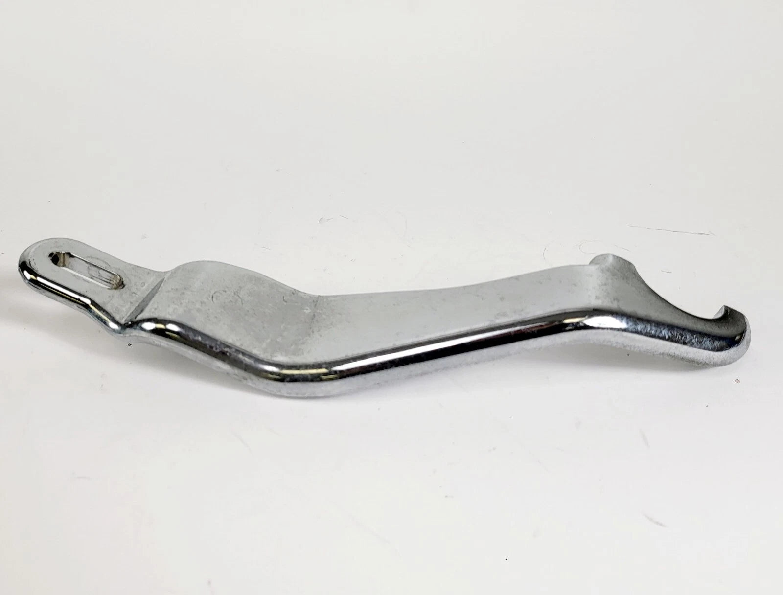 Chrome Right Front Fairing Support Bracket for Harley Davidson Road Glide (2015–2023)