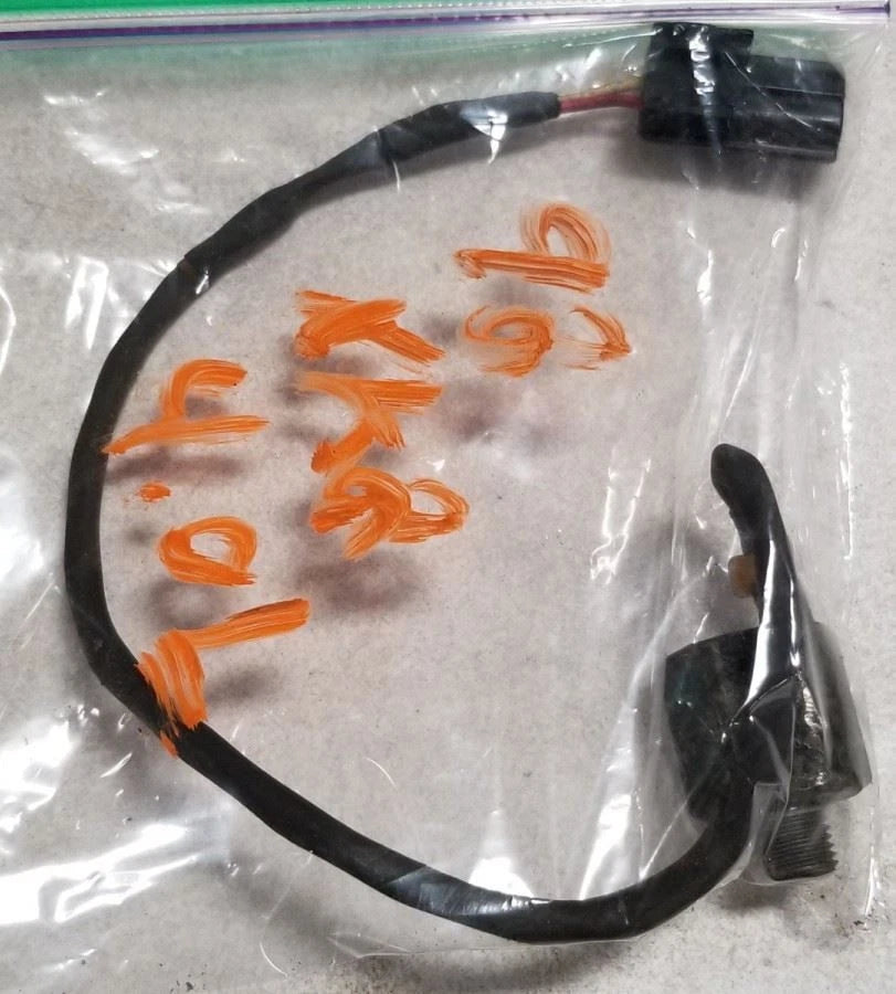 Knock Sensor Wire for Jaguar XJR XJ8 XK8 XKR (1997–1998)