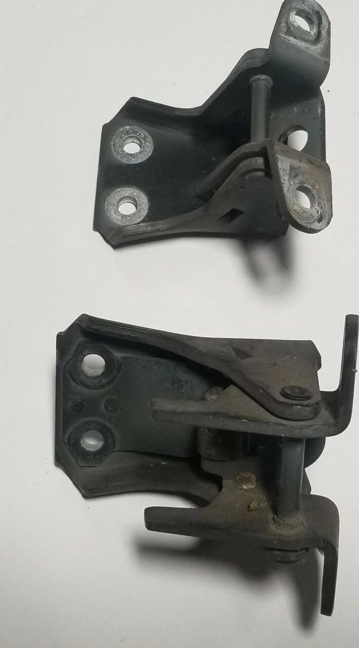 Door Hinge Set LH for Lincoln Mark VIII (1993–1998)