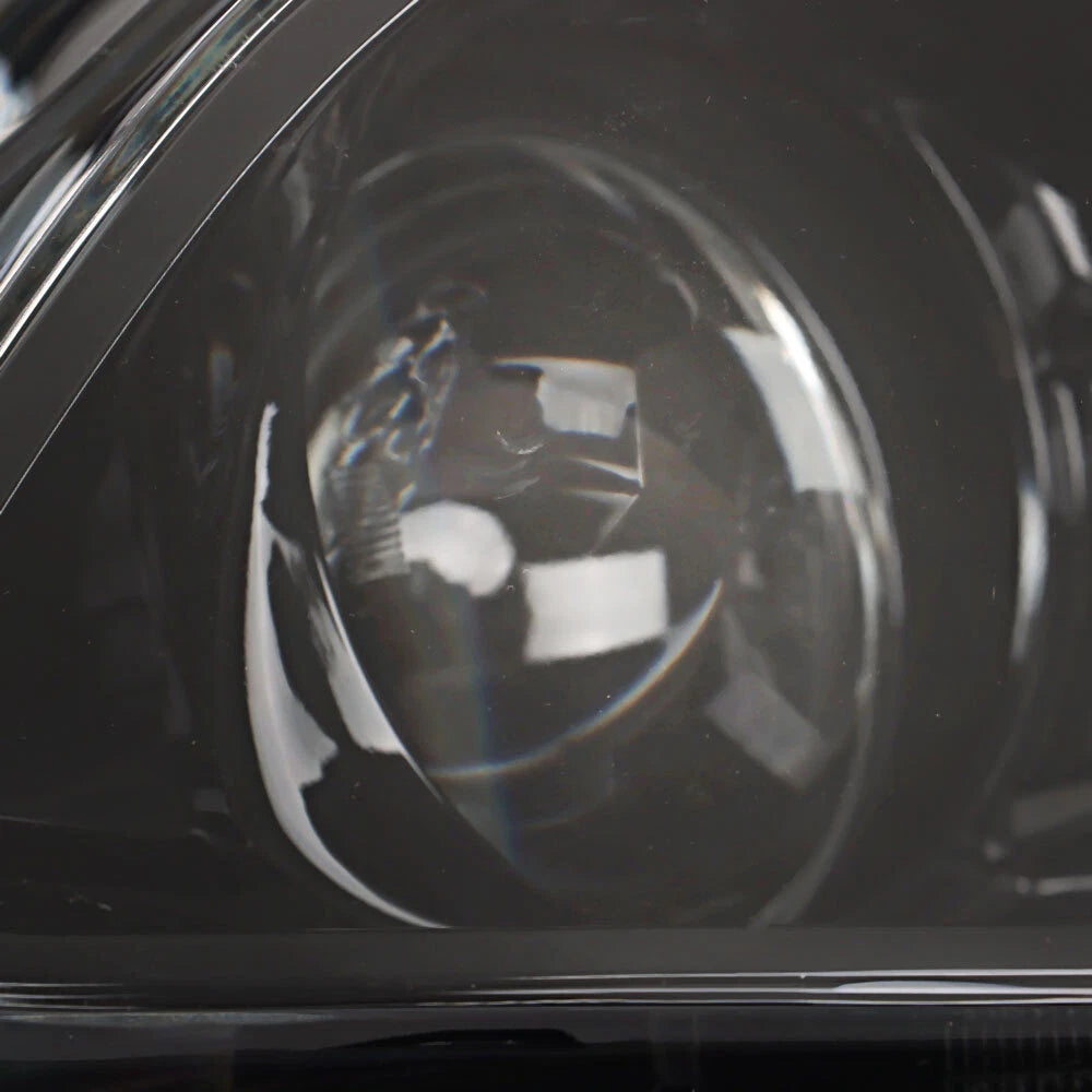 Right Side Black Halogen Projector Headlight for Jeep Cherokee (2014–2018)
