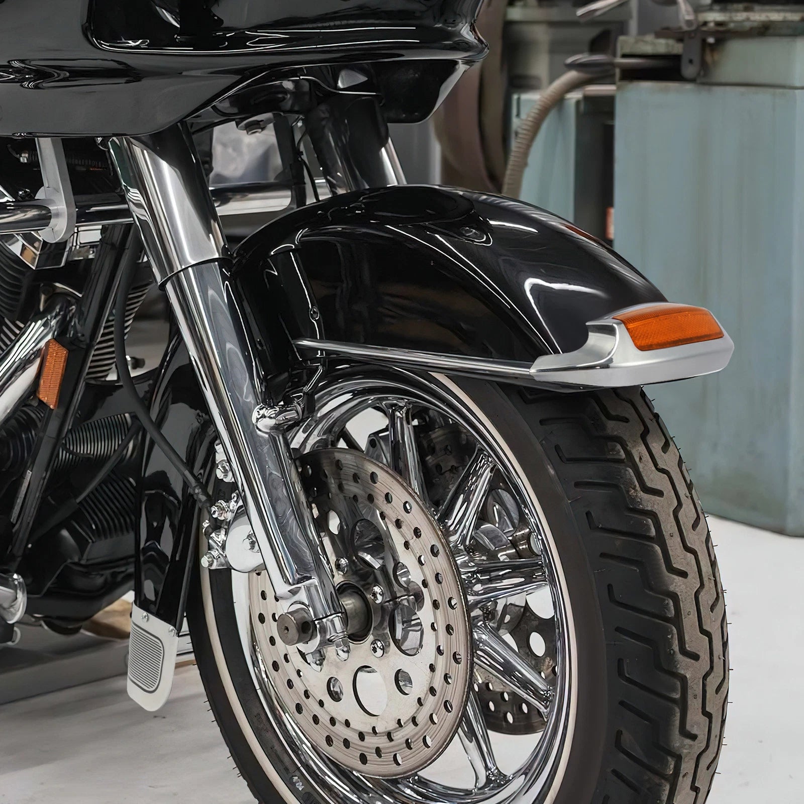 Unpainted Front Fender Light for Harley Touring Electra Glide Road King (1989–2013)