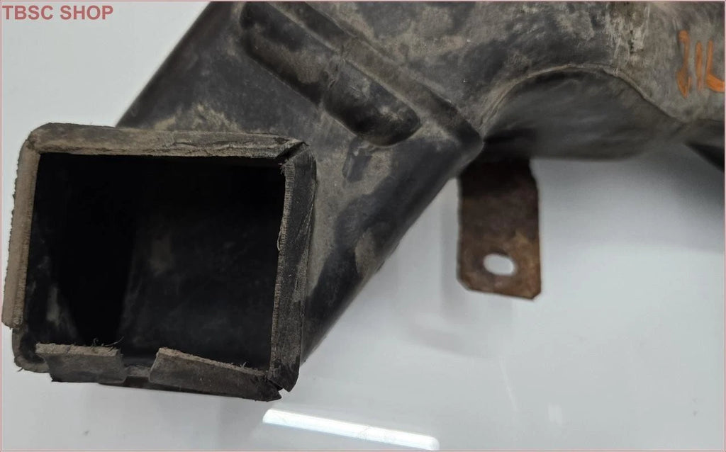 Airbox Intake Tube for Ford Ranger V6 2.9L (1986)
