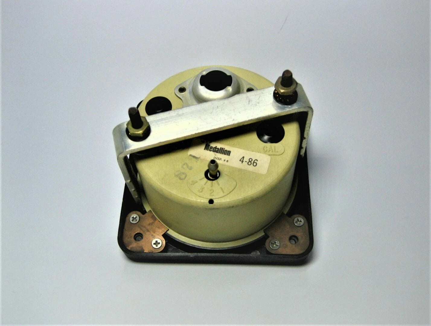 Square 4" Black Face 0-65 MPH Gauge + Bracket for Medallion 4522