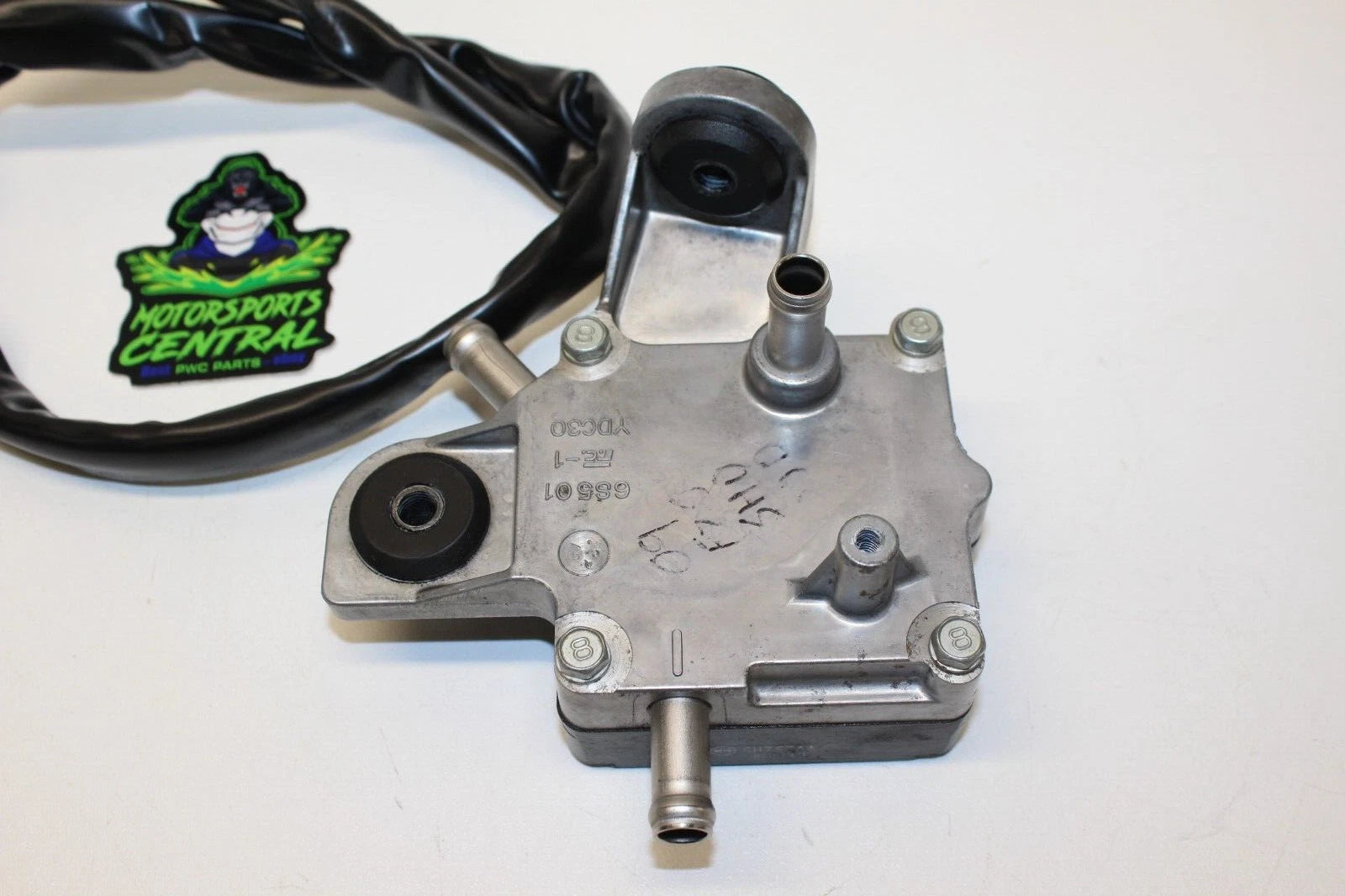 Voltage Regulator for Yamaha FZR FZS FX SHO AR240 SX240 VXR VX (6S5-81960-01-00)