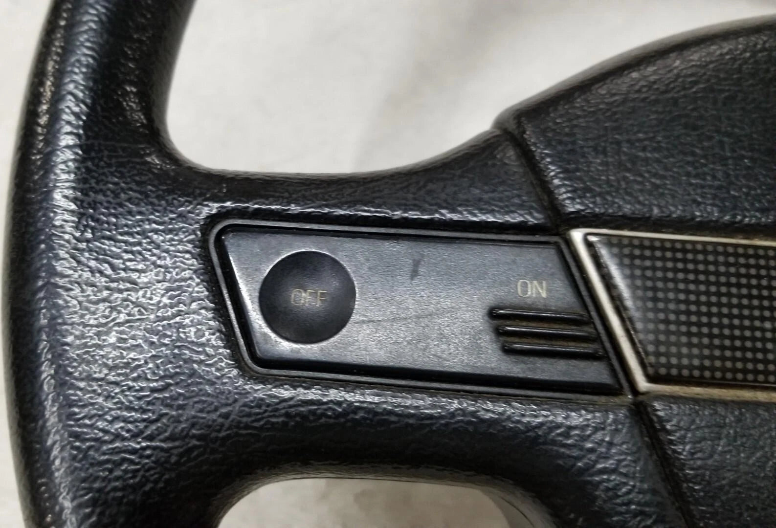 Steering Wheel for Ford Thunderbird (1989–1991) Black Grade A