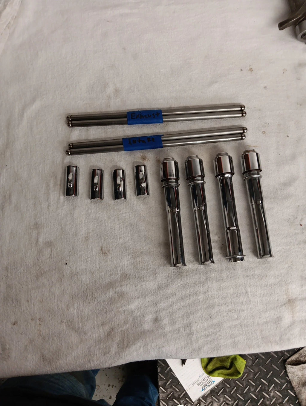 Pushrods and Push Tubes for Harley-Davidson Road Glide (2009)