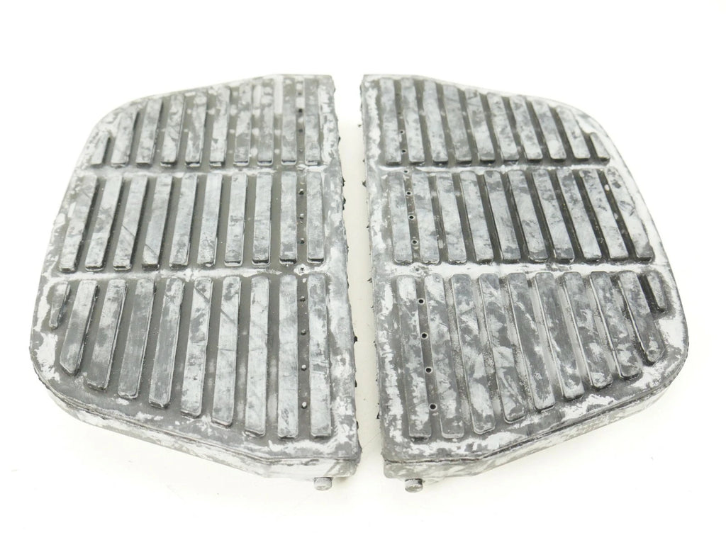 Set of 2 Black Rubber Passenger Floorboard Inserts for Harley Davidson Touring (1986–2005)