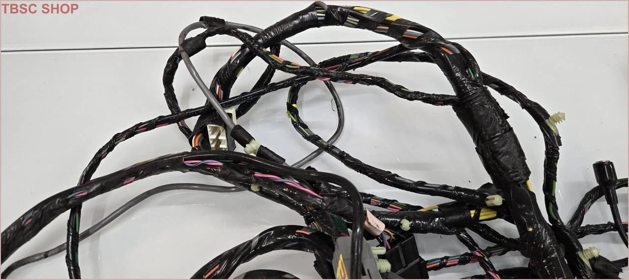 Trunk Mounted CD Changer Wire Harness for Lincoln Mark VIII (1995–1996)