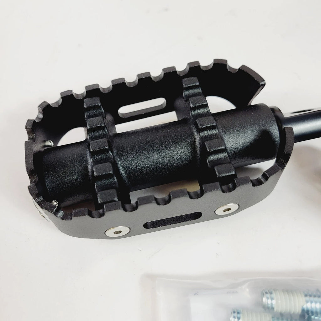 Passenger Footpegs for Harley Davidson (80GRIT) (5051605) Black
