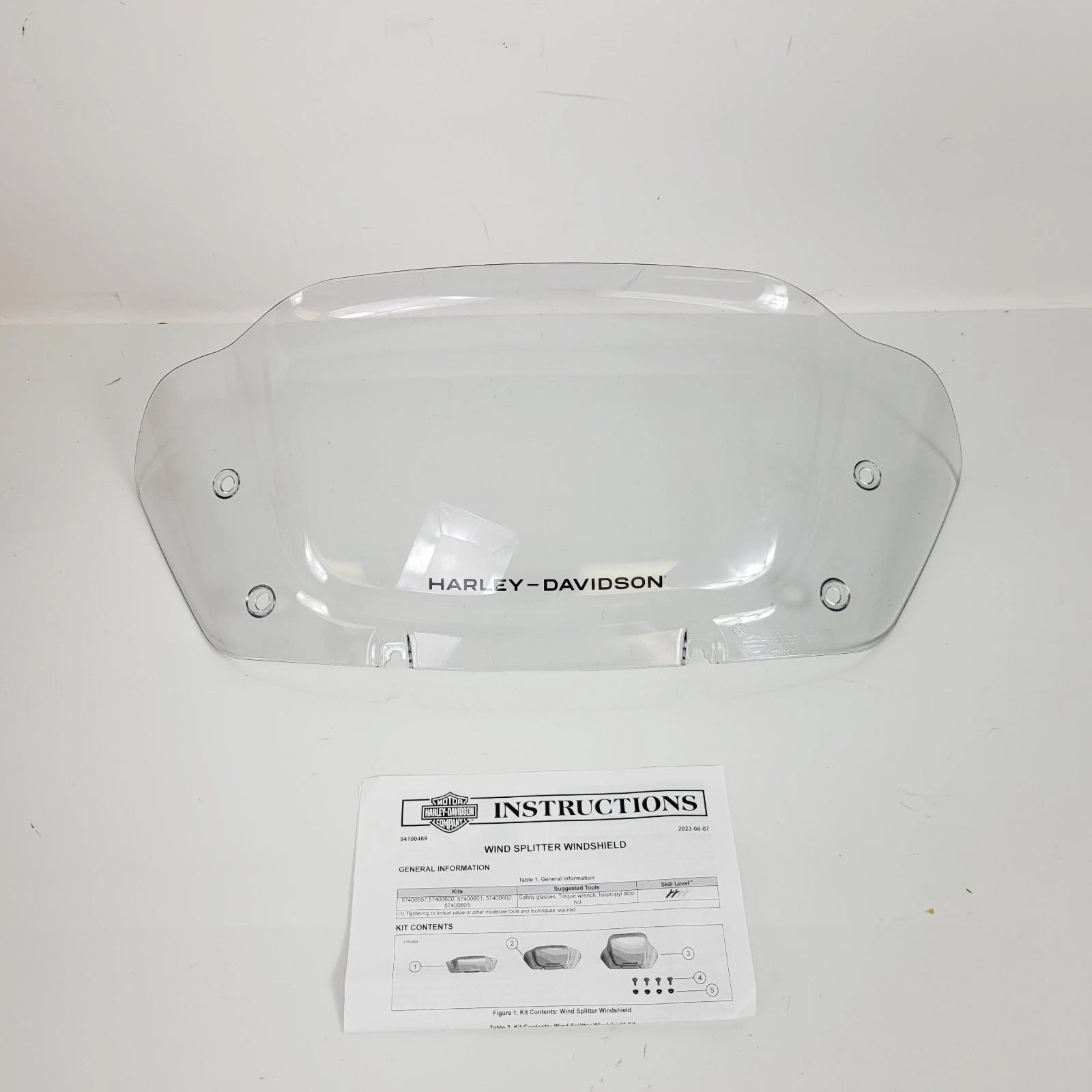 Wind Splitter 8in Windshield for Harley Davidson FLHX (2023–2023) 57400601 Light Smoke