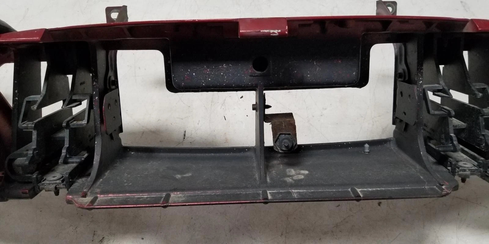 Header Panel for Lincoln Continental (1998–2002)