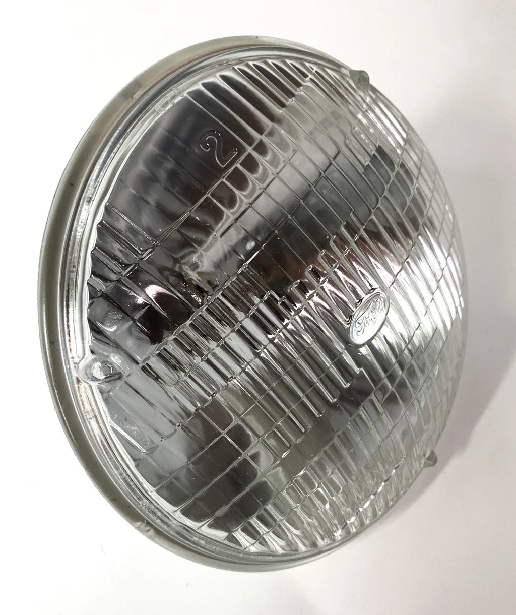 Halogen Sealed Beam Headlight Replacement for Ford 7 Inch (1997–2003)