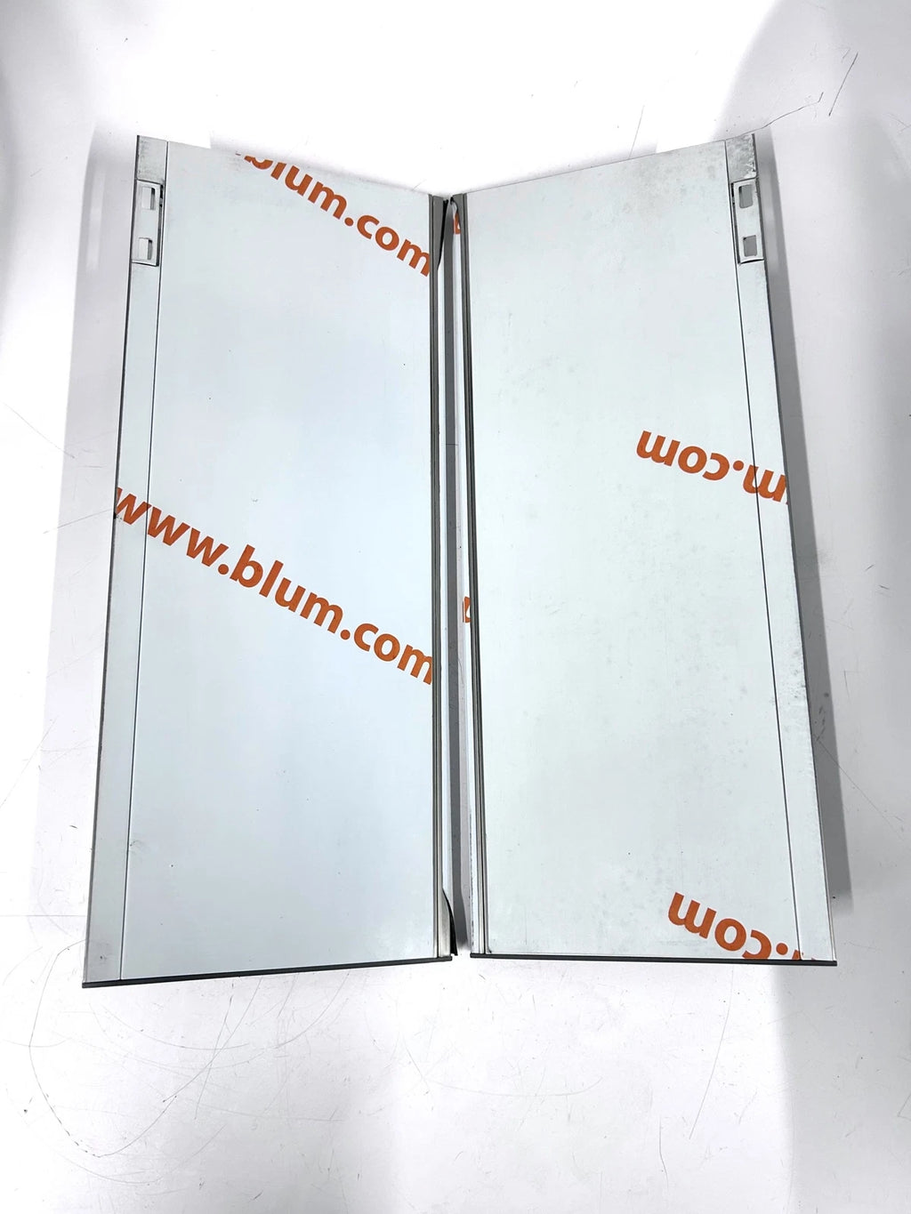 Blum Legrabox Zarge R + L Slides for Automotive Applications (770C450-03-01)