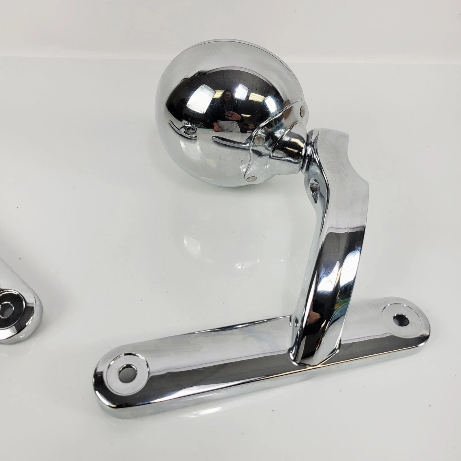 Set of 2 Fog Light Lamp Mount Brackets for Harley CVO Electra Glide (OEM)