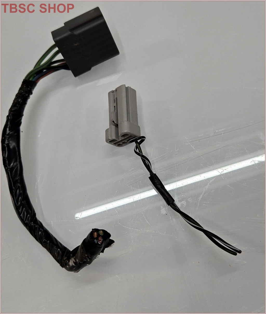 Radio Amp Wire Harness Pigtail for Lincoln Continental (1998–2002)