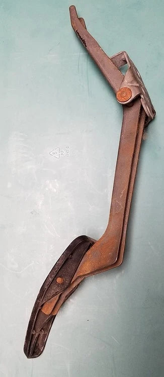 Gas Pedal for Ford Thunderbird Cougar Mark VIII (1994–1998)