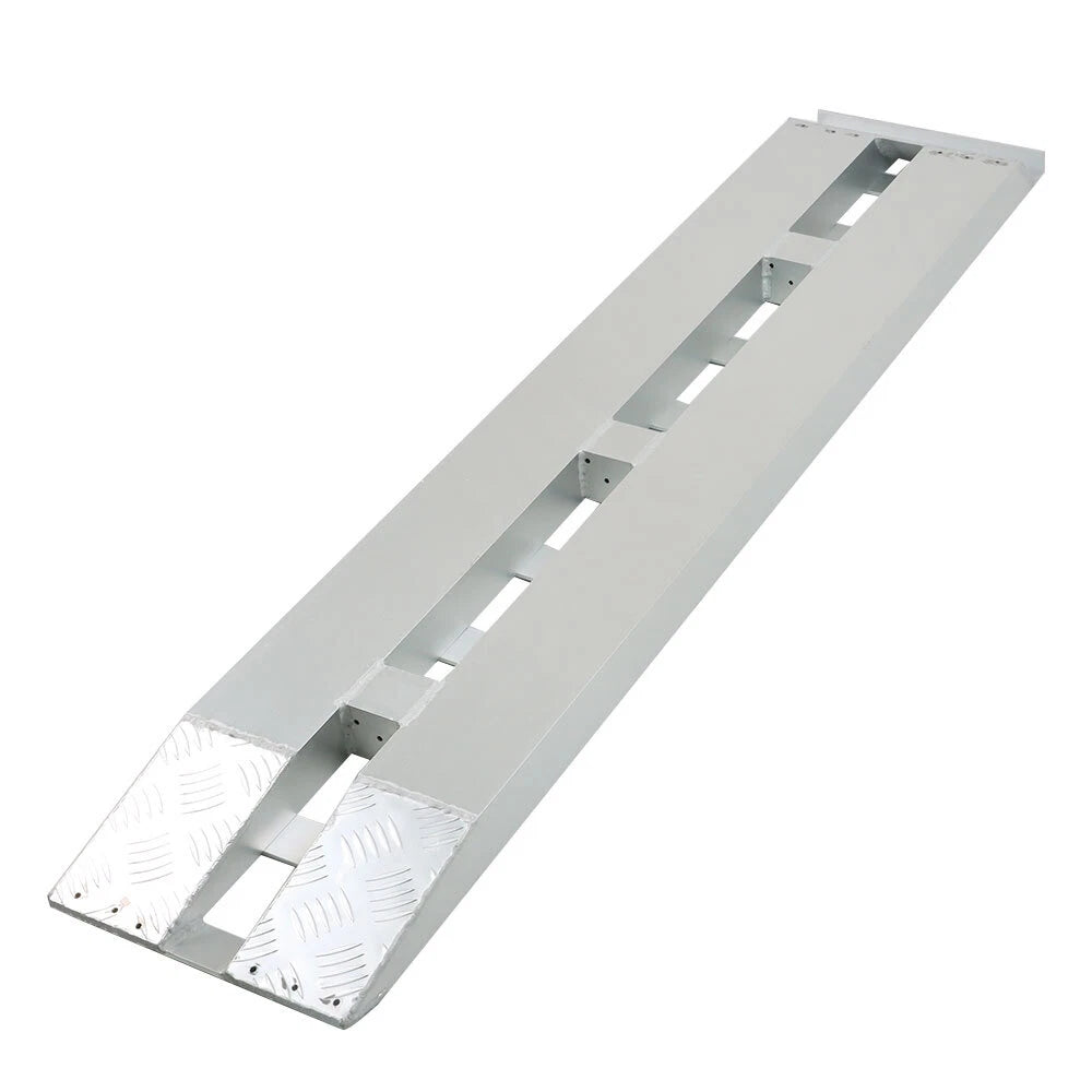 Set of 2 Aluminum Trailer Ramps 60"x12" 6500 LBS Capacity