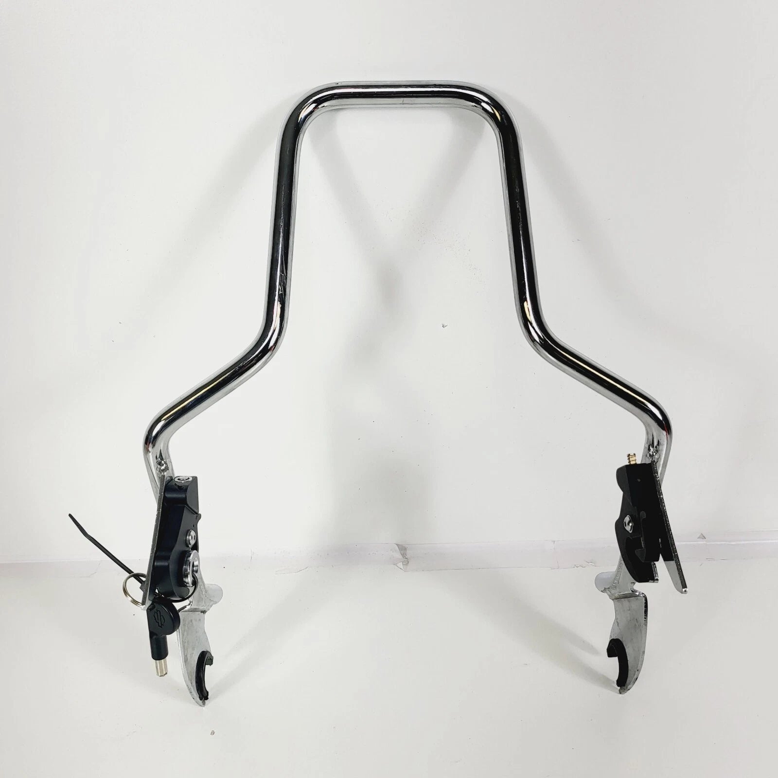 Detachable Chrome Sissy Bar Upright for Harley-Davidson Touring (2009–2023)