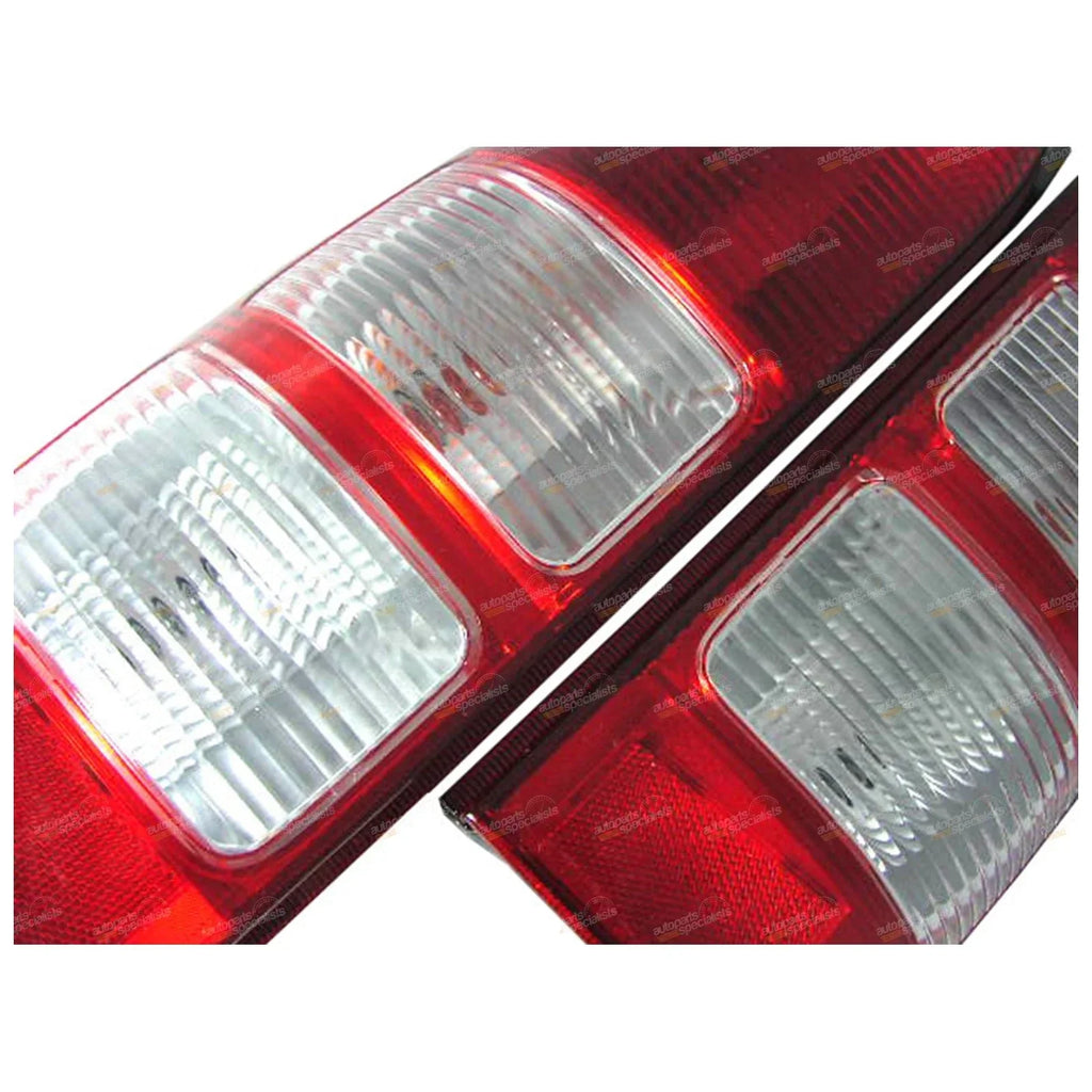 Tail Light / Pair / Tail Light for Toyota Hiace (04–18)