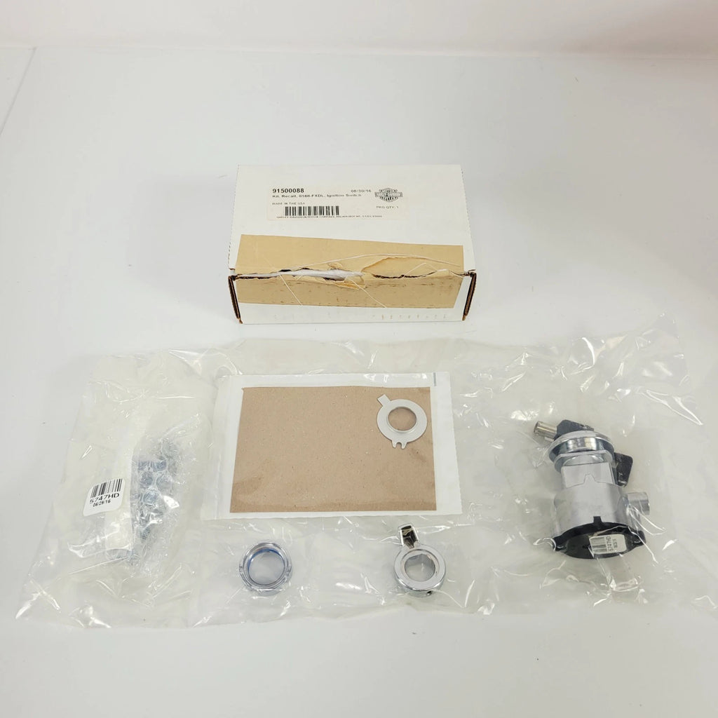 Ignition Switch Fork Lock Set for Harley Dyna Low Rider (2014–2016) OEM 71400095B