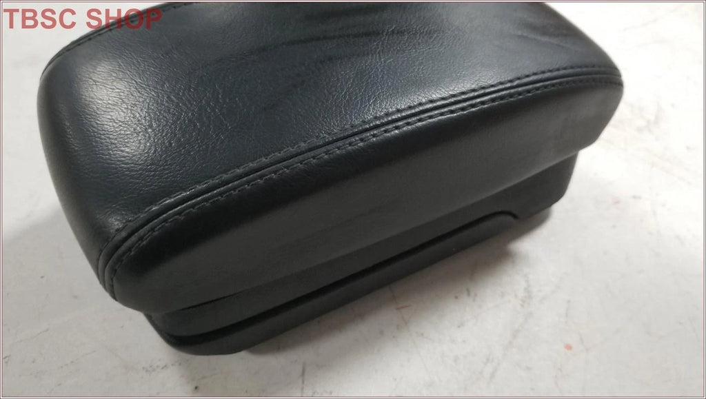 Center Console Lid Armrest for Jaguar X-Type (2002–2008)
