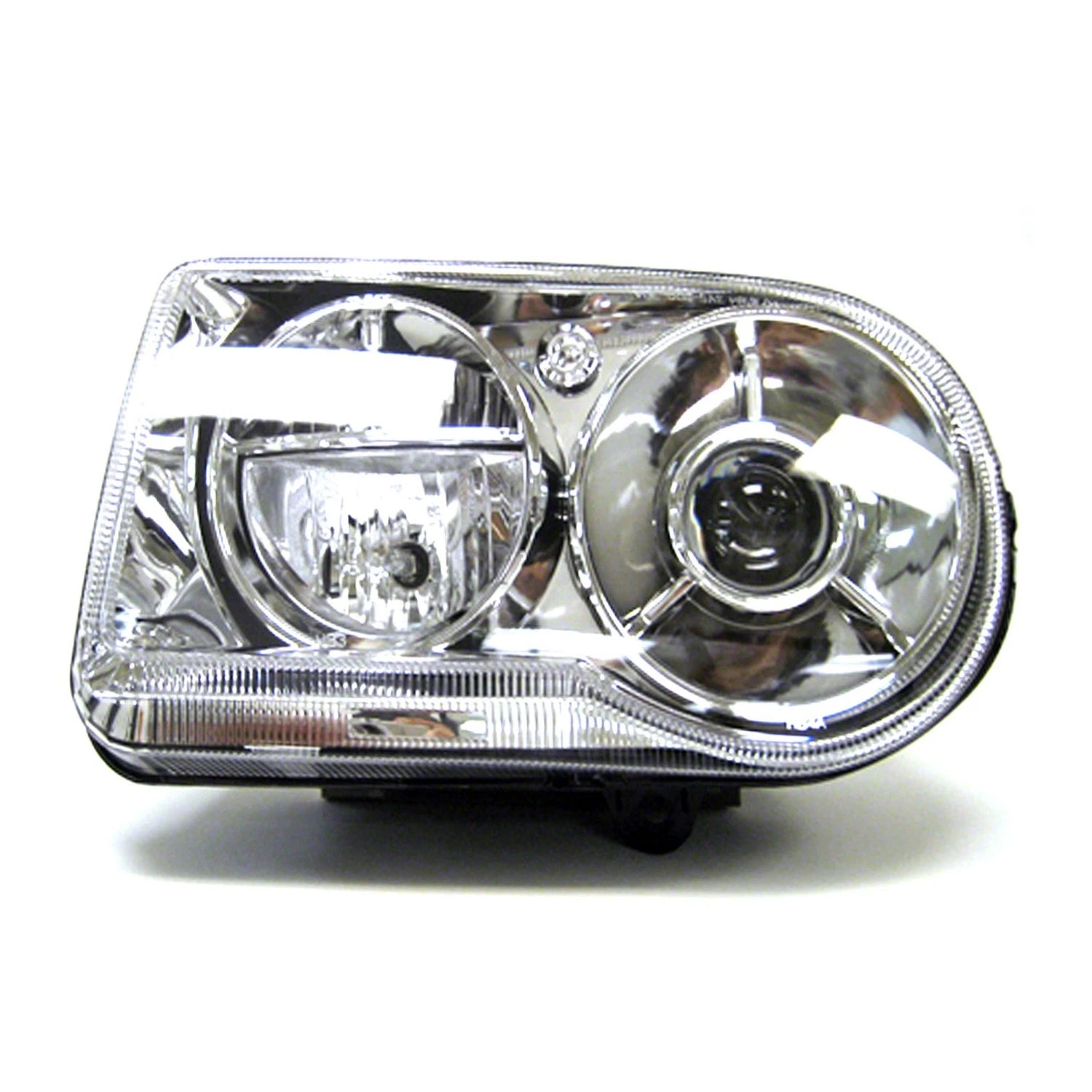 Replacement Driver Side Halogen Headlight Assembly for Toyota Hilux (2010–2015)