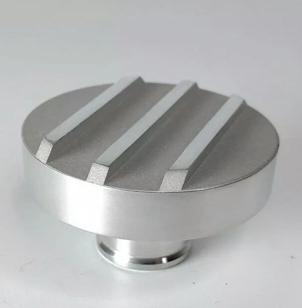 Finned Push-In Oil Filter Cap for Toyota Hilux (2005–2015)