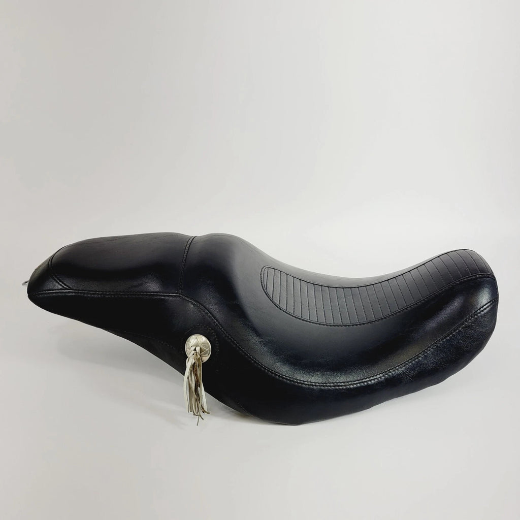 Seat for Harley-Davidson Dyna Low Wide Super Glide (2004–2005) 53078-04