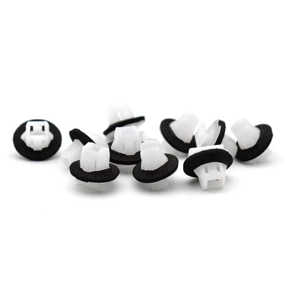 2 x White Clips for Nissan Juke & X-Trail