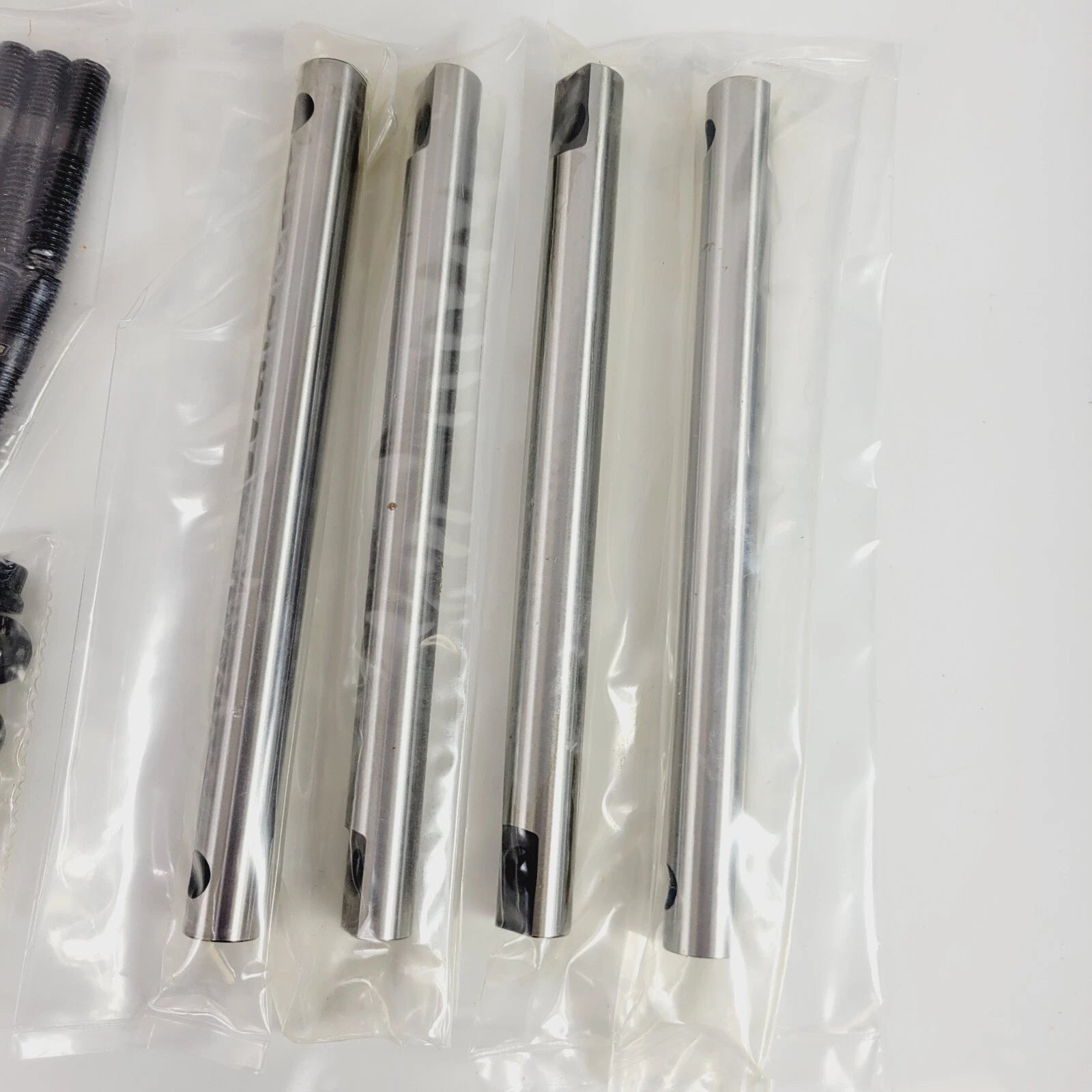 Rocker Arm Shaft Kit with Hardware 5836 for Harley M8 (2017–Present)