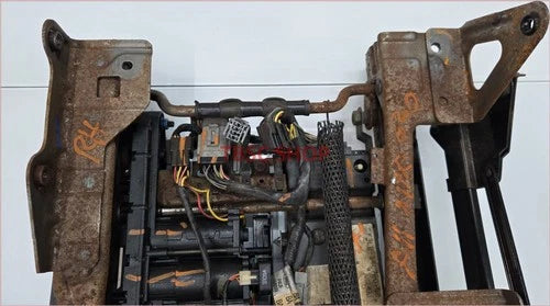 Seat Base Track with Memory Module RH for Lincoln Mark VIII (1993–1996)