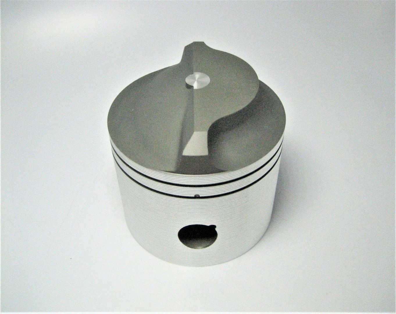 Wiseco 3175P4 Piston Kit for OMC Crossflow V4 (1973)