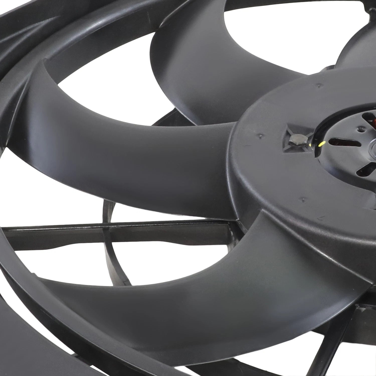 Engine Radiator Condenser Cooling Fan Assembly for Volvo XC40 (2019–2021)