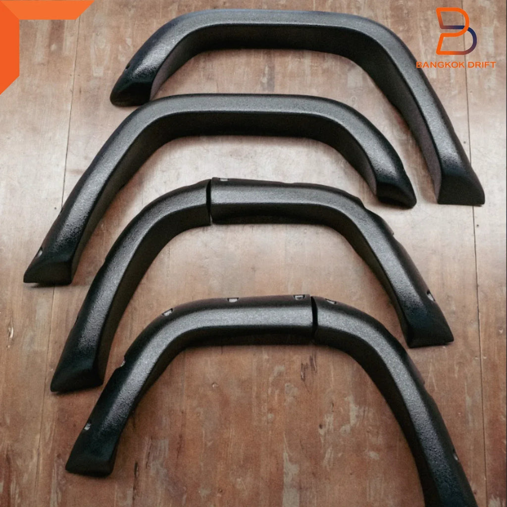 Fender Flares for Mitsubishi Pajero Montero Wagon 5D (1982-1991)